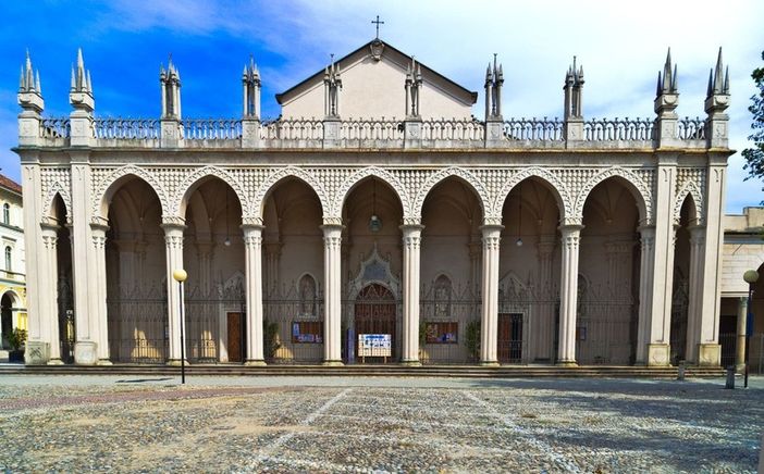 Biella, Veglia di Pentecoste con le comunità parrocchiali. Biella, Veglia di Pentecoste con le comunità parrocchiali.