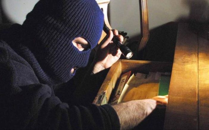 Sala: Svaligiate due abitazioni