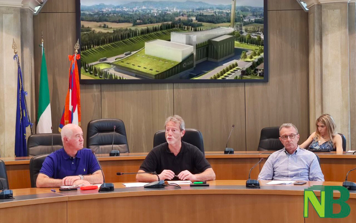 Provincia, bocciato il termovalorizzatore: “Rischio sanitario e ambientale”. Provincia, bocciato il termovalorizzatore: “Rischio sanitario e ambientale”.