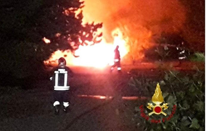 fuoco cortile fuoco cortile