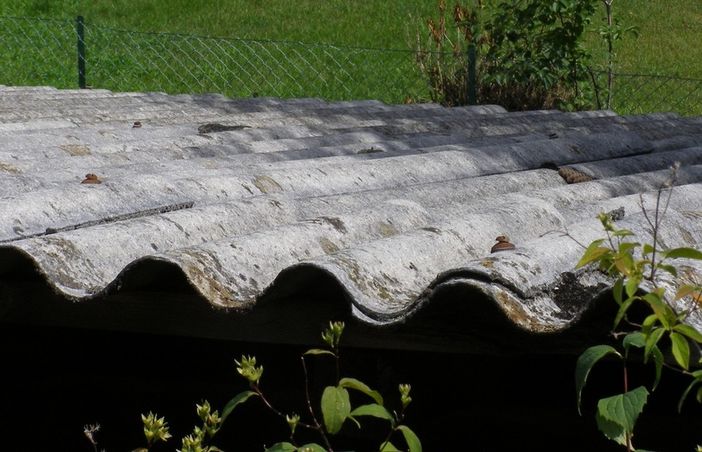 Amianto a scuola: a Latina, in tutte le regioni in Italia, perfino in Liguria, Piemonte e Lombardia è emergenza per la fibra killer Amianto a scuola: a Latina, in tutte le regioni in Italia, perfino in Liguria, Piemonte e Lombardia è emergenza per la fibra killer