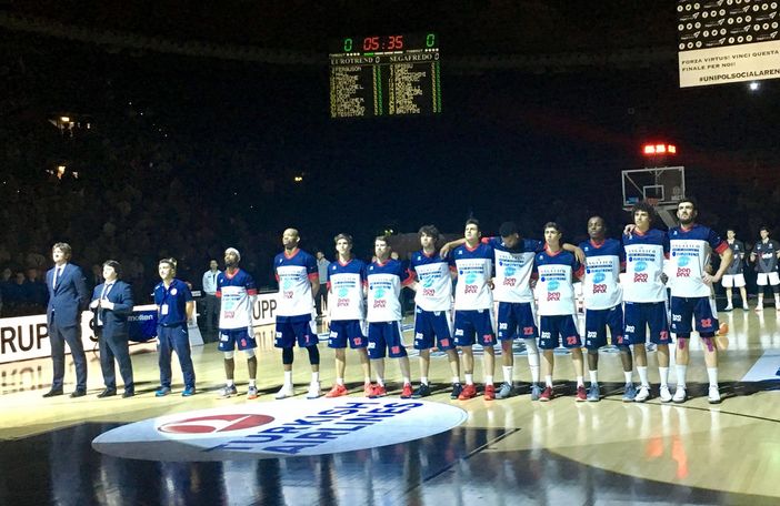 Basket: Il sindaco di Biella fa i complimenti all'Angelico, Cossato la premia