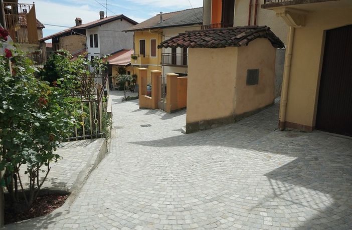 CASAPINTA: Un Comune demograficamente stabile con servizi efficienti per i cittadini CASAPINTA: Un Comune demograficamente stabile con servizi efficienti per i cittadini