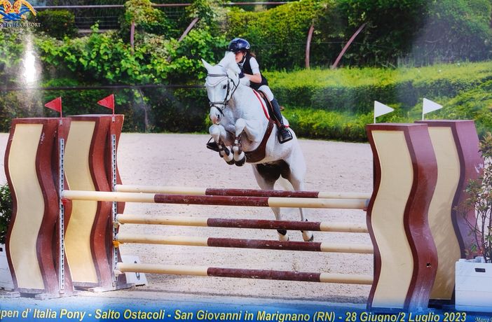 Giovani biellesi sul podio di equitazione del Salto Ostacoli 2023 Giovani biellesi sul podio di equitazione del Salto Ostacoli 2023