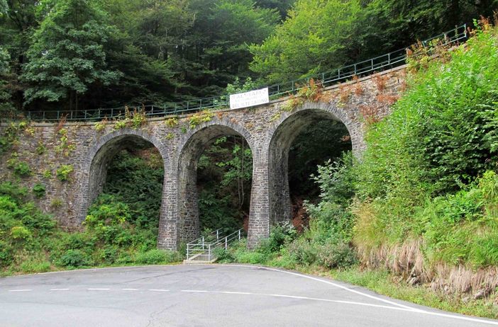 Il ponte dei tre archi dove passava la tramvia (foto di F. Ceragioli)