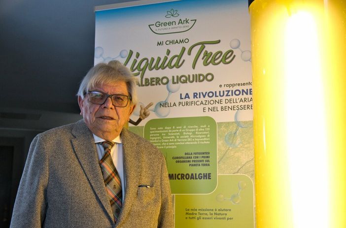 Microalghe e carburanti: una soluzione per l'aviazione del futuro Microalghe e carburanti: una soluzione per l'aviazione del futuro