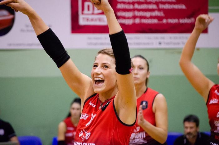 Elisa Fragonas 24enne schiacciatrice Elisa Fragonas 24enne schiacciatrice