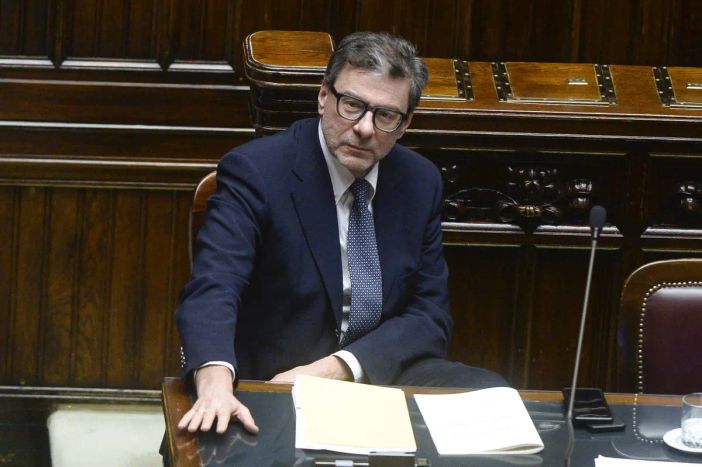 Giorgetti “Uso accorto delle risorse per fronteggiare shock negativi” Giorgetti “Uso accorto delle risorse per fronteggiare shock negativi”