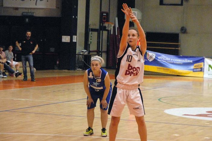 Sabrina Trucano in lunetta