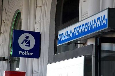 Aumentano i furti nelle stazioni piemontesi Aumentano i furti nelle stazioni piemontesi