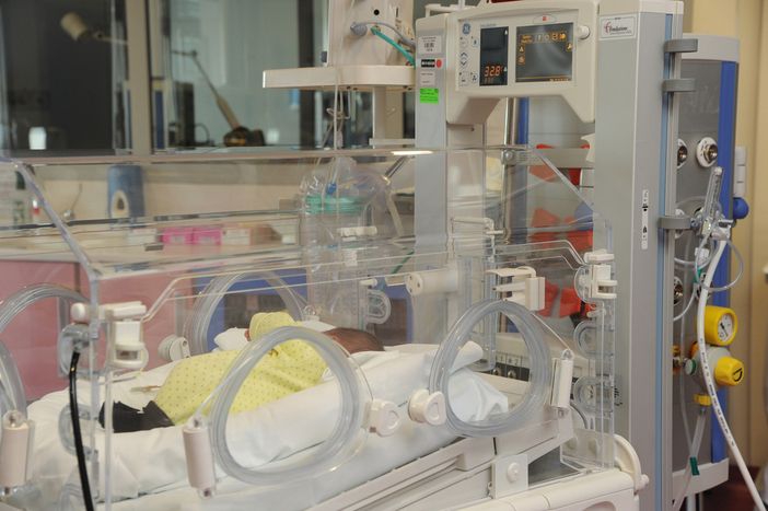 Una “Finestra Virtuale” per rendere più accogliente la Sala Parto dell'ospedale di Biella Una “Finestra Virtuale” per rendere più accogliente la Sala Parto dell'ospedale di Biella