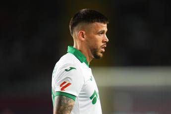 Paura per Carles Perez, l'ex Roma morso da un cane ai genitali