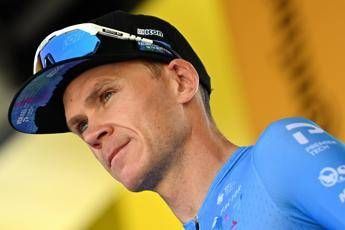 Chris Froome operato con successo: "Grato per le cure ricevute" Chris Froome operato con successo: "Grato per le cure ricevute"