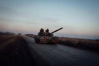 Ucraina, Ue approva blocco asset russi. Italia: "Esplorare alternative"