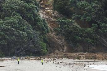 Frana in Nuova Zelanda, morta la 15enne avellinese Sharon Maccanico Frana in Nuova Zelanda, morta la 15enne avellinese Sharon Maccanico
