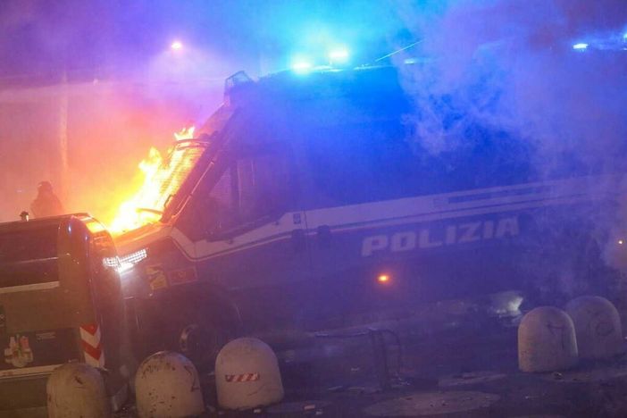 Scontri a Torino, SAPPE: "Oltre 100 i poliziotti feriti: servono tutele più forti"