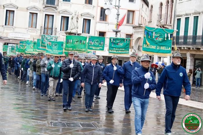 Biella a Bassano per la Cerimonia di Consegna del Cappello Alpino