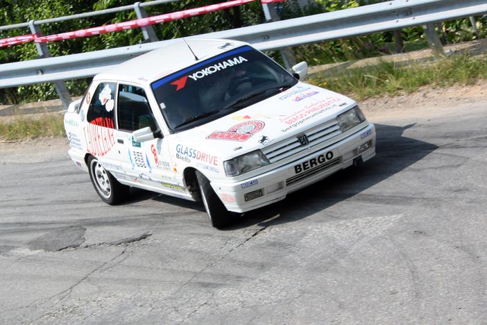 L'equipaggio Bergo - Poltronieri su Peugeot 309