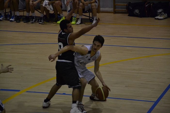 Basket - Cestistica in crisi, quarta sconfitta consecutiva