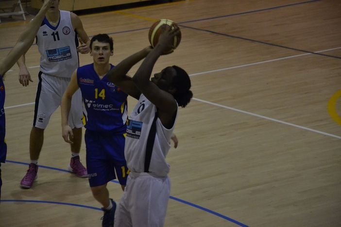 Basket - Cantù troppo forte per l'Under 19 Up Mobile