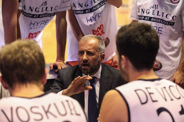 Basket - Corbani: "Proveremo a rallentare il ritmo e giocare dentro l'area"