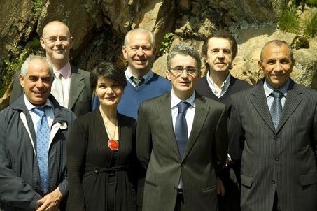 Il candidato sindaco Fantone con gli altri componenti della lista "Il comune... in comune"