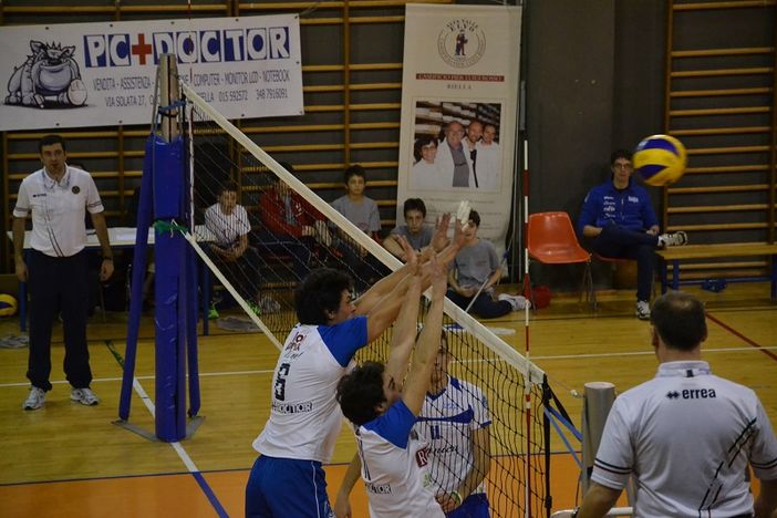 Volley B2 maschile - Biella Volley ombra di sè stesso: ko 0-3 in casa