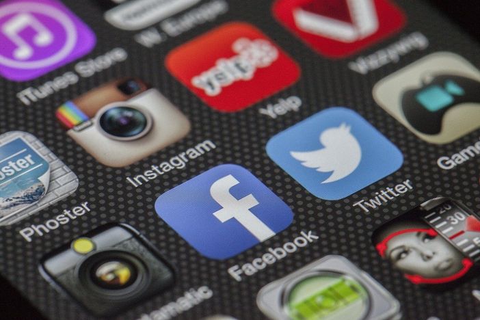 Social commerce: vendi e promuovi gratis i tuoi articoli online e poi spedisci!