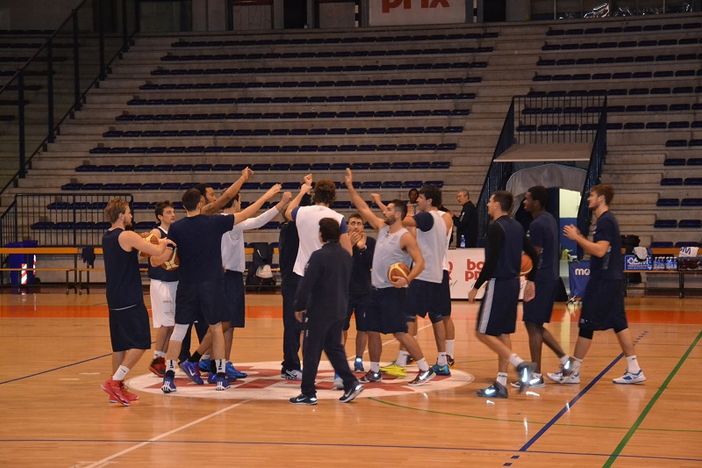 Basket - Per L'Angelico allenamento da duri