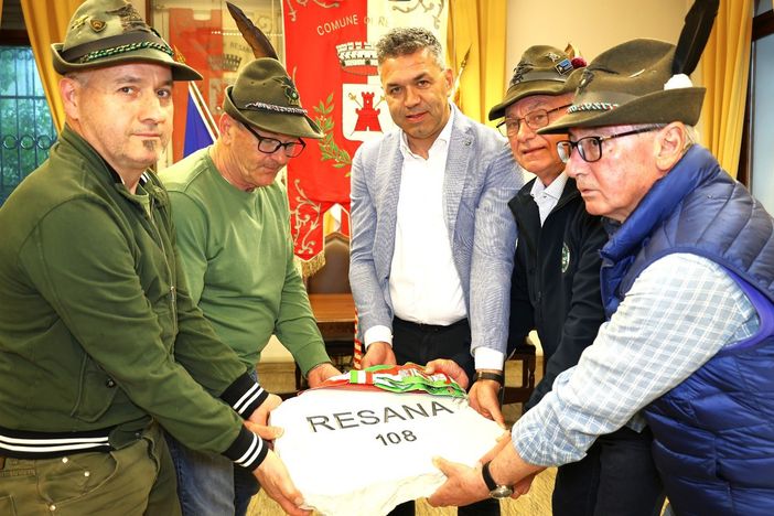 Adunata degli Alpini: da Resana a Biella la "Pietra della Memoria" per il Nuraghe Chervu