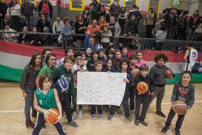 La carica dei 500 al PalaAguggia di Cossato FOTOGALLERY