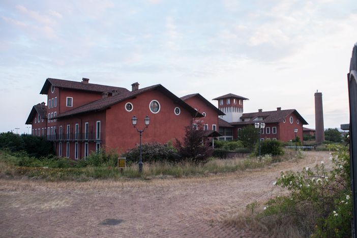 Saccheggiatori a Cascina Casazza