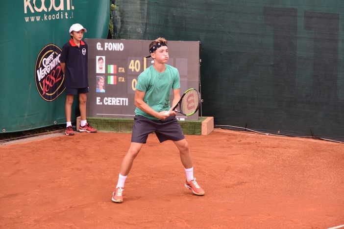 Stefano Ceretti a Mongrando in una serata di proiezione di fotografie digitali giovedi' 19 novembre in biblioteca