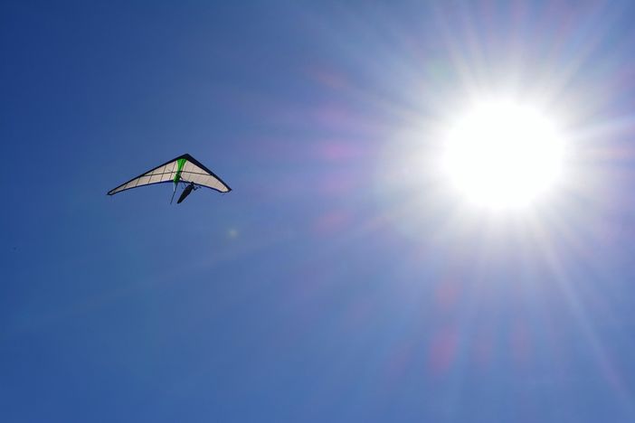 Deltaplano: un pilota biellese nella squadra campione del mondo - foto repertorio Deltaplano: un pilota biellese nella squadra campione del mondo - foto repertorio