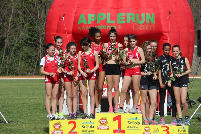 Marta Giromini, Valery Costa, Rebecca Menchini e Alessia Berbiglia sul gradino più alto del podio