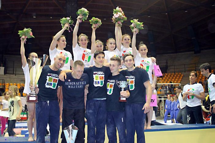 Gli atleti della Libertas Vercelli campioni d'Italia Gli atleti della Libertas Vercelli campioni d'Italia