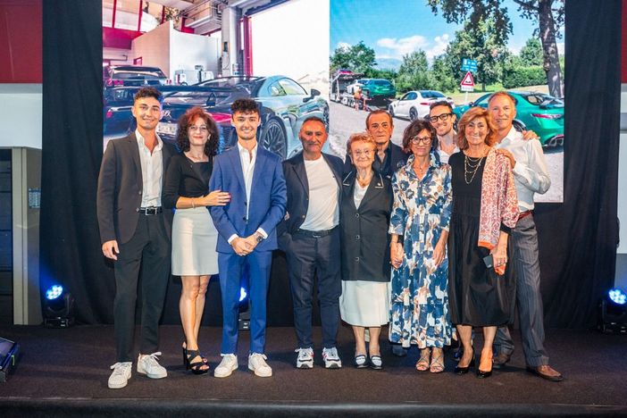 Autocarrozzeria Lanza, a Gaglianico la festa di 3 generazioni