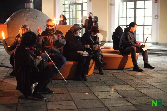 fiaccole protesta fiaccole protesta