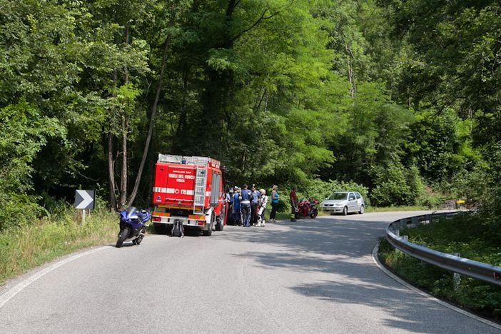 Ricoverato a Novara dopo l'incidente in moto