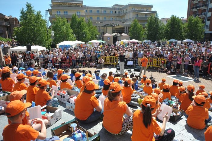 cossato scuola piazza