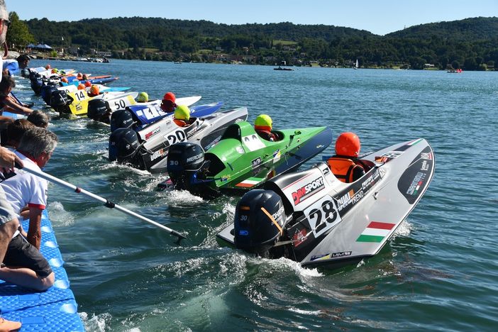 Waterfestival: dal 12 al 14 settembre il Gran Premio di motonautica a Viverone Waterfestival: dal 12 al 14 settembre il Gran Premio di motonautica a Viverone