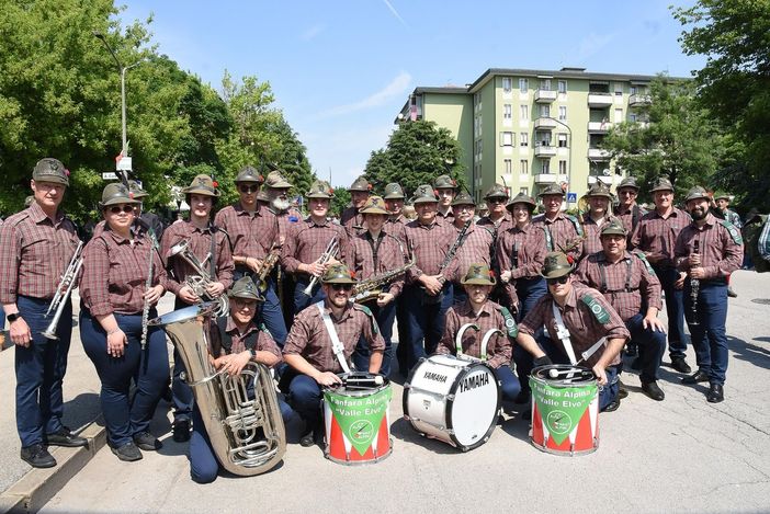 ponderano adunata ponderano adunata