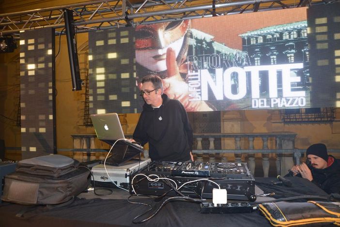 Folle Notte del Piazzo, gli orari del bus navetta Folle Notte del Piazzo, gli orari del bus navetta