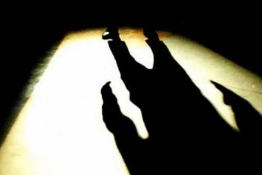 Roppolo, tre uomini cercano di entrare in una proprietà privata passando dal cancello