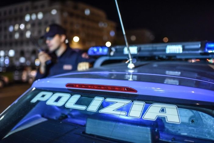 polizia rosso polizia rosso