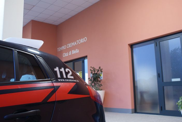 Due arresti e tempio crematorio sequestrato dai Carabinieri, ossa e ceneri smaltite tra i rifiuti comuni