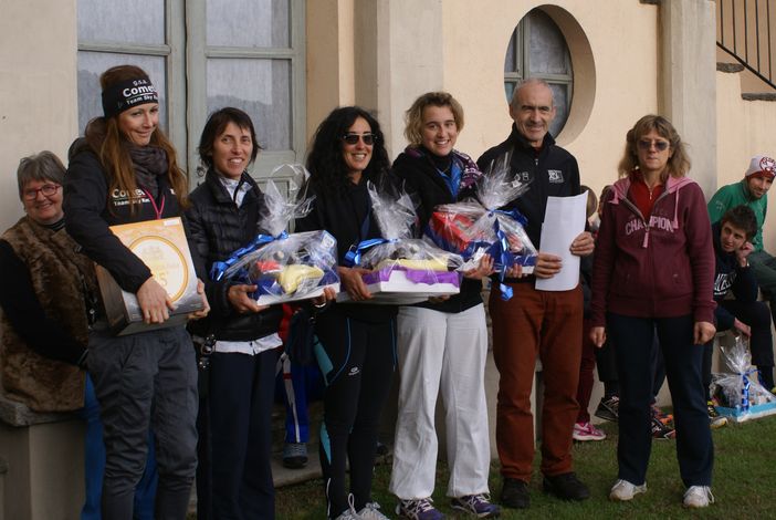 Trail dei Parchi - Alessandro Pisani e Enzo Mersi a braccetto al traguardo dell'Ysangarda