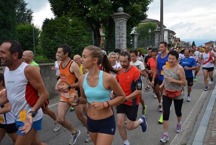 Podismo benefico - Oltre 150 partecipanti a Verrone per “Una Corsa per la vita”
