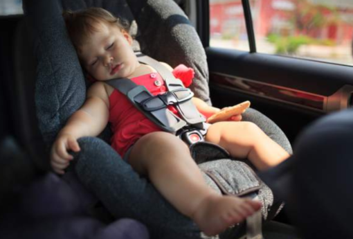 Seggiolini antiabbandono obbligatori da oggi: Multe e -5 punti dalla patente Seggiolini antiabbandono obbligatori da oggi: Multe e -5 punti dalla patente