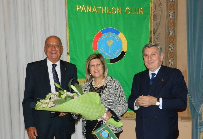 Maurizio Romiti con il prefetto Annunziata Gallo e il presidente Panathlon Biella Franco Bessi